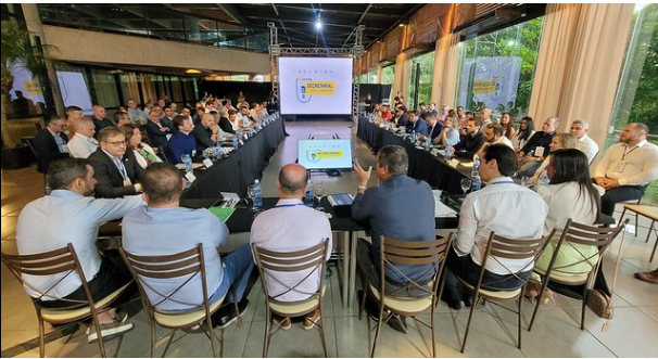 Com atuação positiva, Governo de MS avalia ações estratégicas e contratos de gestão. Com atuação positiva, Governo de MS avalia ações estratégicas e contratos de gestão.