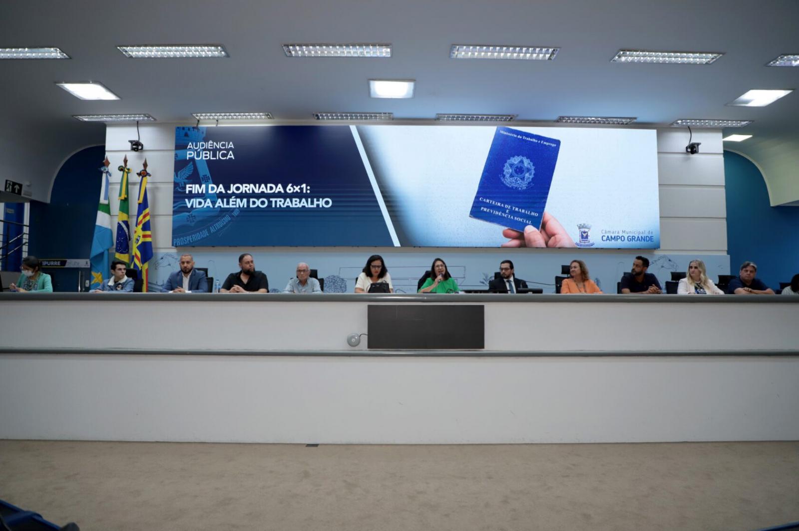 Câmara de Campo Grande debate fim da jornada 6×1 em audiência pública. Câmara de Campo Grande debate fim da jornada 6×1 em audiência pública.