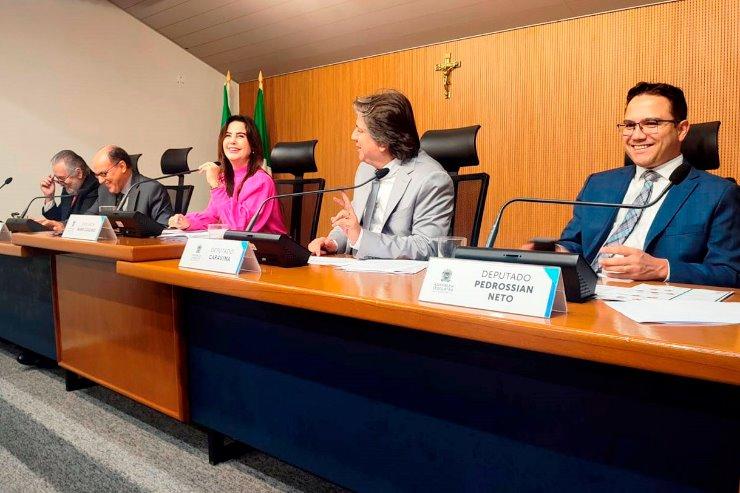 CCJR realiza última reunião do ano e apresenta balanço das atividades. CCJR realiza última reunião do ano e apresenta balanço das atividades.
