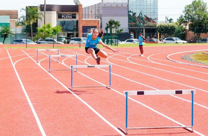 Governo de MS inaugura pista de atletismo com homologação internacional em Chapadão do Sul. Governo de MS inaugura pista de atletismo com homologação internacional em Chapadão do Sul.