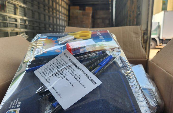 Governo do Estado antecipa entrega dos kits escolares para o ano letivo de 2025. Governo do Estado antecipa entrega dos kits escolares para o ano letivo de 2025.