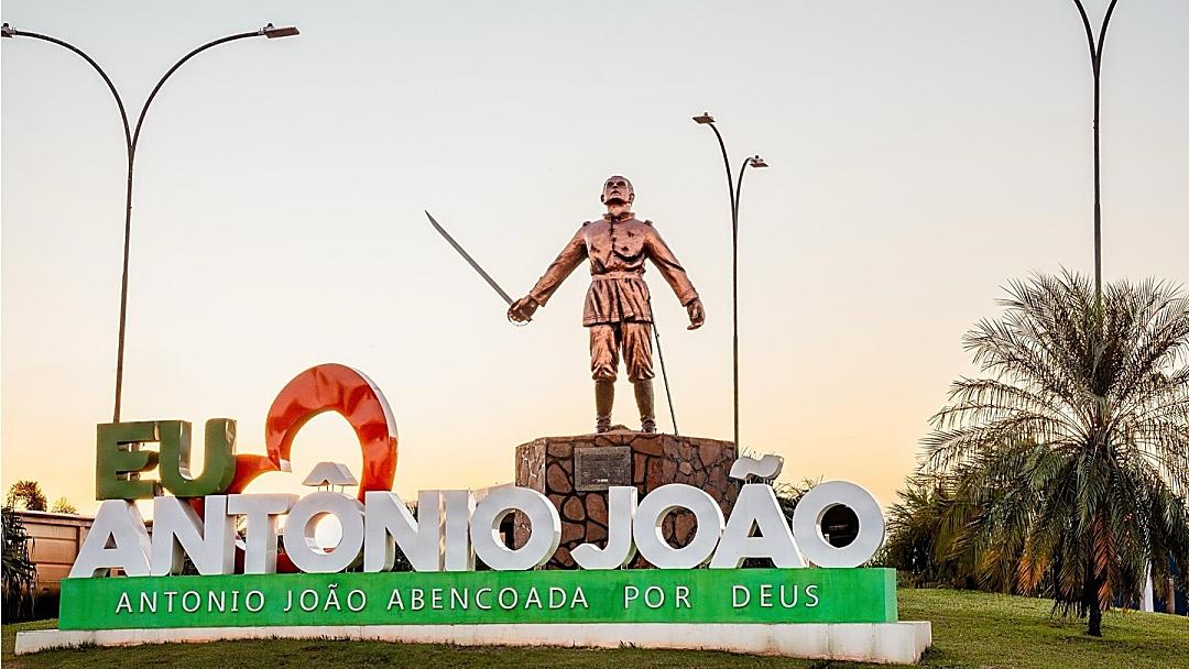 Liminar suspende licitação milionária para a compra de combustíveis em Antônio João. Liminar suspende licitação milionária para a compra de combustíveis em Antônio João.