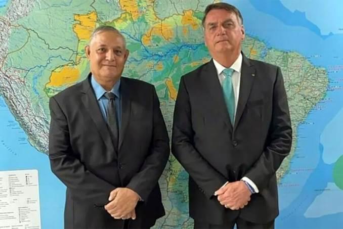Relatório que indiciou o Tenente Portela não tem provas, diz o Advogado do Portela em entrevista ao jornalista Bruno dos Santos do TOPS DO MS NEWS. Relatório que indiciou o Tenente Portela não tem provas, diz o Advogado do Portela em entrevista ao jornalista Bruno dos Santos do TOPS DO MS NEWS.