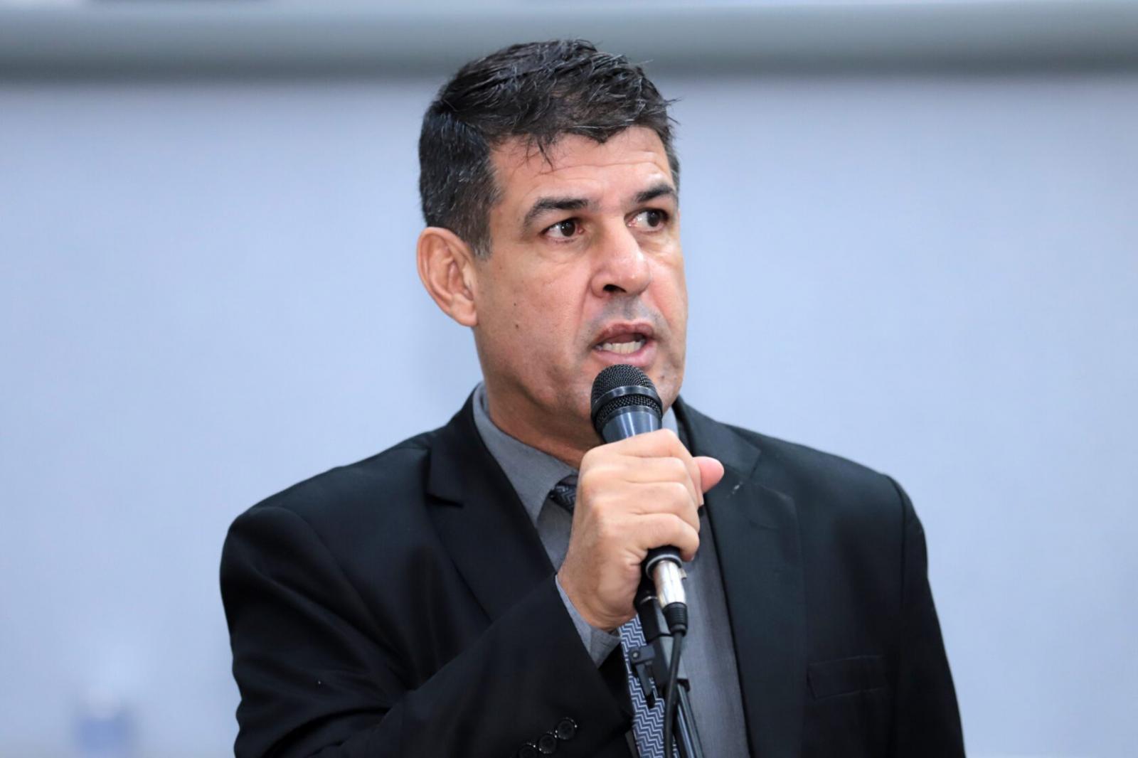 Sem apoio suficiente, Beto Avelar teria comunicado desistência de disputar presidência da Câmara Municipal de Campo Grande. Sem apoio suficiente, Beto Avelar teria comunicado desistência de disputar presidência da Câmara Municipal de Campo Grande.