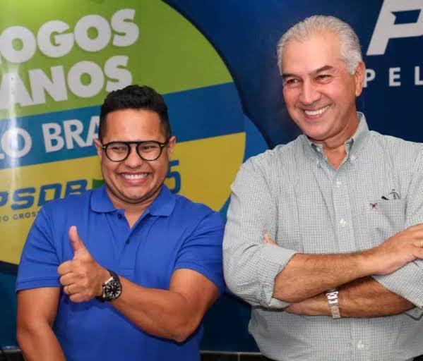 Vereador Papy concorre a presidência da Câmara Municipal em 2025, e trás força ao ex Governador Reinaldo Azambuja, que busca em 2026 ser Senador. Vereador Papy concorre a presidência da Câmara Municipal em 2025, e trás força ao ex Governador Reinaldo Azambuja, que busca em 2026 ser Senador.