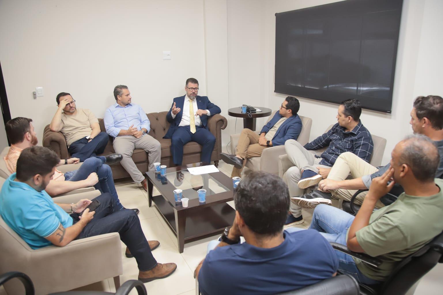 Deputado Marcos Pollon ressalta importância dos vereadores para apontar demandas.