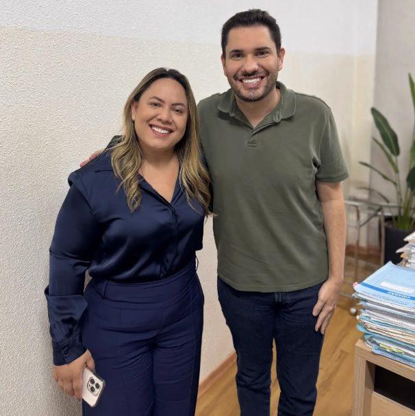 Vereadora Ana Portela visita a EMHA e dialoga com o secretário Claudio Marques.