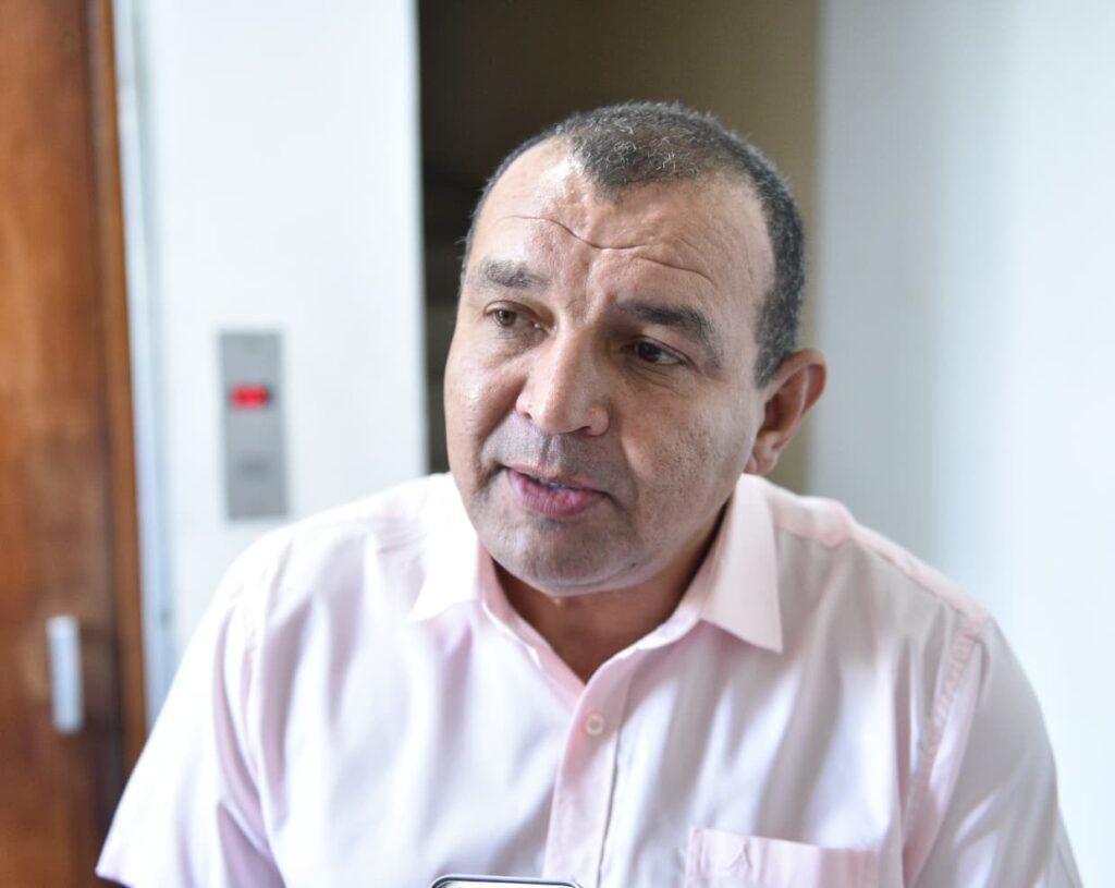 Prefeitos discutem investimentos e fortalecimento do consórcio intermunicipal em reunião.