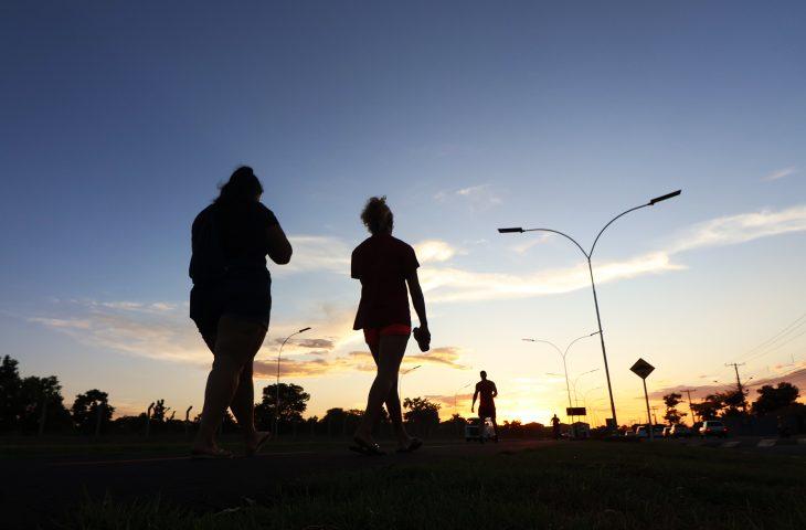 Fim de semana tem previsão de altas temperaturas e chuva de verão no Estado. Fim de semana tem previsão de altas temperaturas e chuva de verão no Estado.