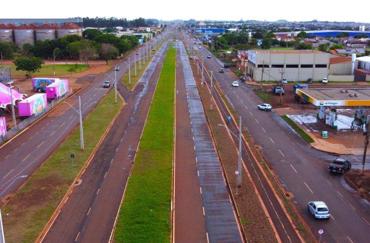 Obras em Dourados e Rio Brilhante impulsionam economia e levam esporte e lazer à população. Obras em Dourados e Rio Brilhante impulsionam economia e levam esporte e lazer à população.