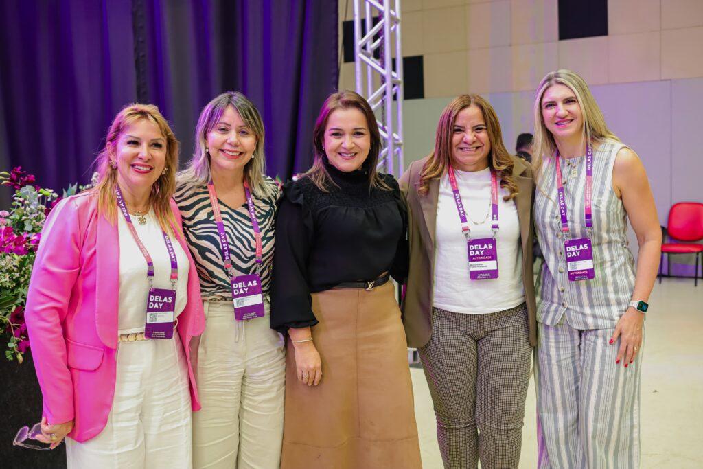No Delas Day, prefeita Adriane assina criação da 1º Sala da Mulher Empreendedora do Centro-Oeste.