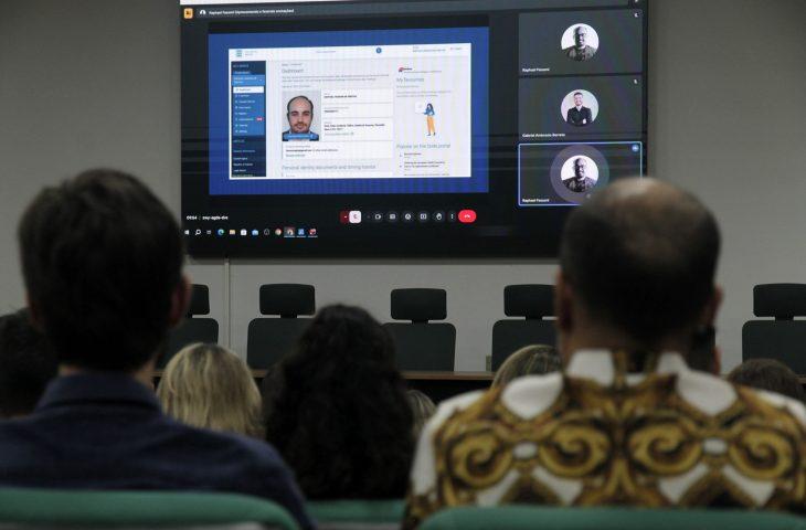 Cidadão no centro: Detran de Mato Grosso do Sul impulsiona modernização tecnológica. Cidadão no centro: Detran de Mato Grosso do Sul impulsiona modernização tecnológica.
