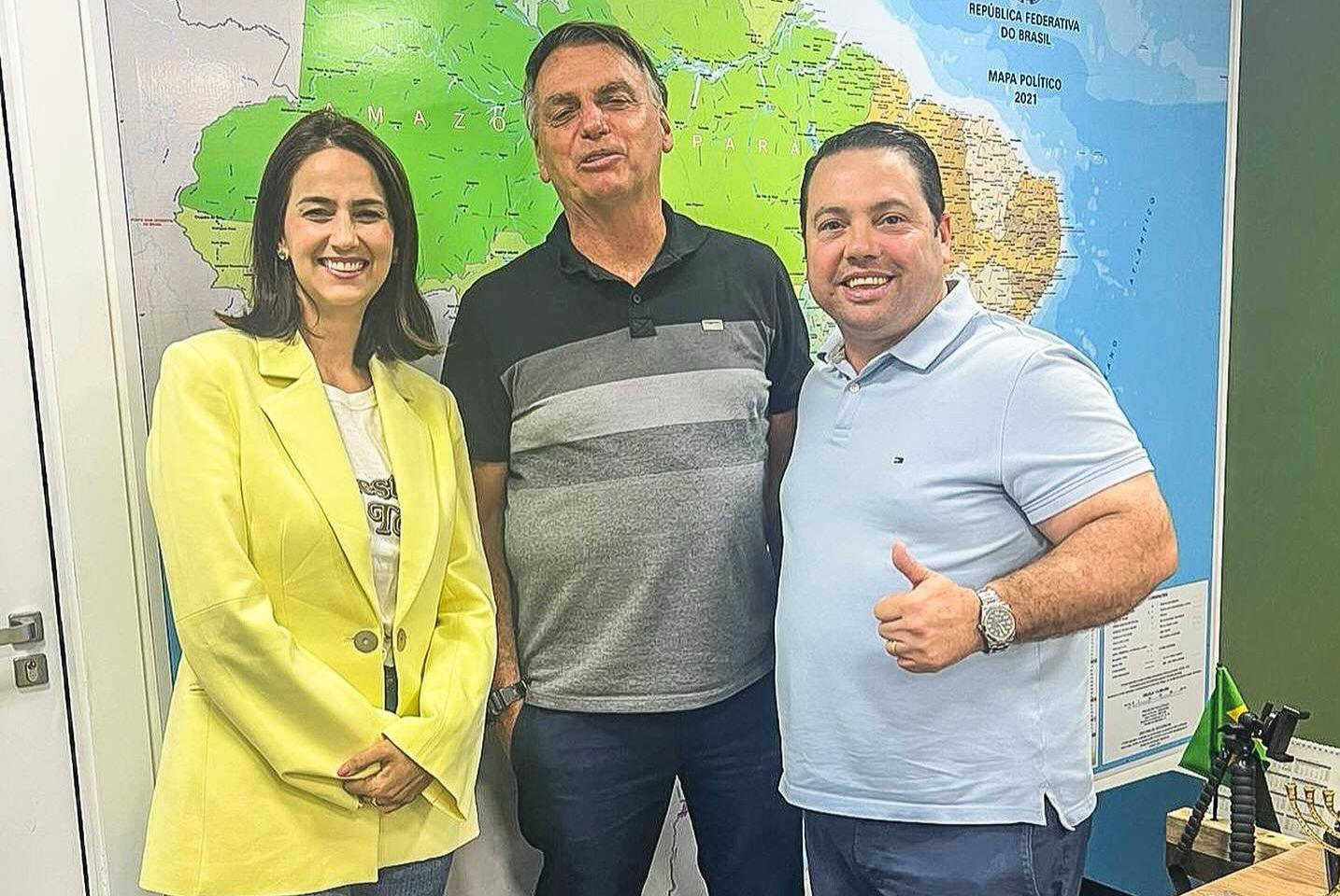 Jair Messias Bolsonaro  anuncia esposa de Rodolfo Nogueira para Senado pelo PL em Mato Grosso do Sul. Jair Messias Bolsonaro  anuncia esposa de Rodolfo Nogueira para Senado pelo PL em Mato Grosso do Sul.