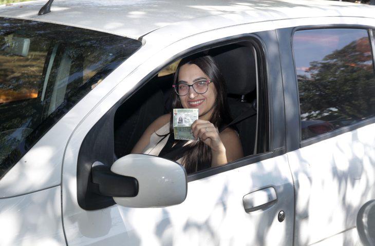 Motorista com selo de ‘Bom Condutor’ já pode aproveitar descontos na renovação da CNH em MS. Motorista com selo de ‘Bom Condutor’ já pode aproveitar descontos na renovação da CNH em MS.