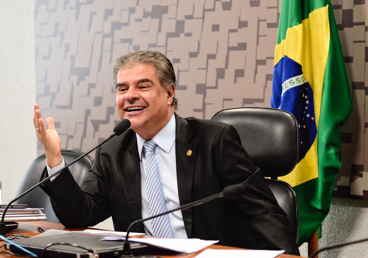 Nelsinho Trad  defende a não reciprocidade e pede comissão para negociar com os EUA. Nelsinho Trad  defende a não reciprocidade e pede comissão para negociar com os EUA.
