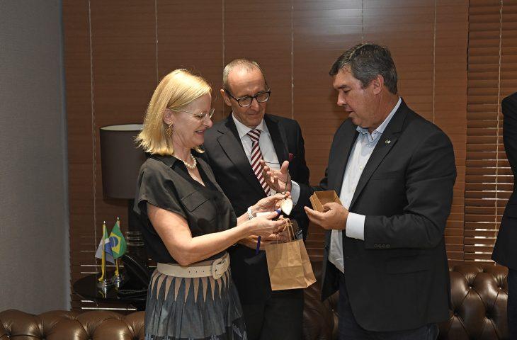 Oportunidades e dinâmica de crescimento em MS são apresentadas ao embaixador da Áustria no Brasil. Oportunidades e dinâmica de crescimento em MS são apresentadas ao embaixador da Áustria no Brasil.