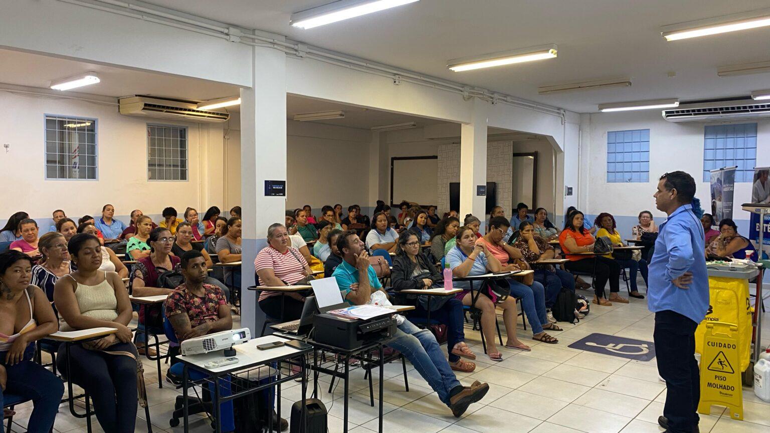 Prefeitura realiza capacitação em higienização e reforça segurança nas Unidades de Saúde.