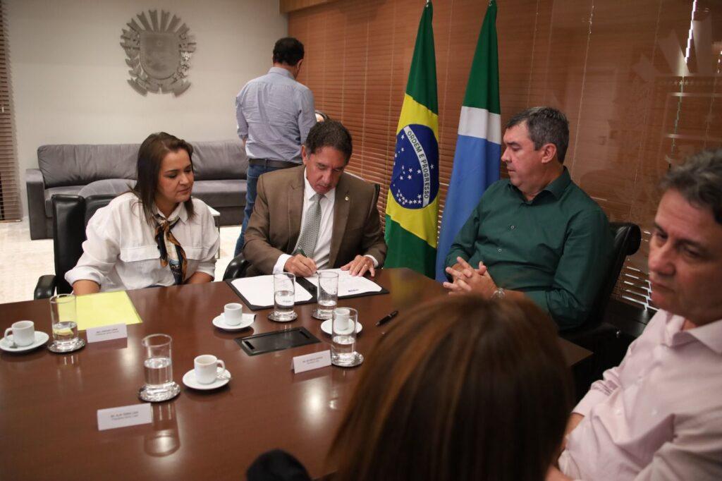 Com interlocução do município, Santa Casa recebe R$ 25 milhões em emendas da bancada federal. Com interlocução do município, Santa Casa recebe R$ 25 milhões em emendas da bancada federal.