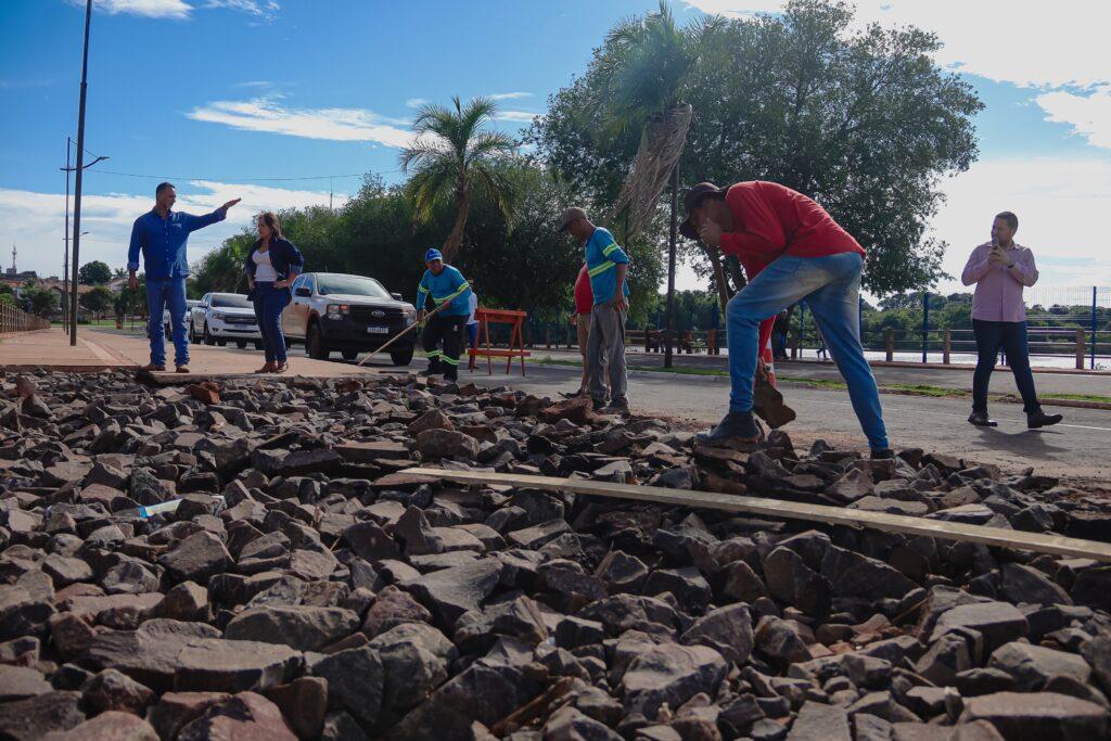 Prefeita Adriane Lopes acompanha ações para conter erosões causadas pelas chuvas em Campo Grande.