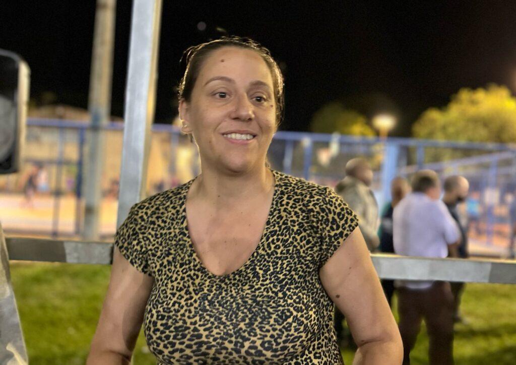 Prefeitura entrega arena esportiva com grama sintética no Coophatrabalho. Prefeitura entrega arena esportiva com grama sintética no Coophatrabalho.