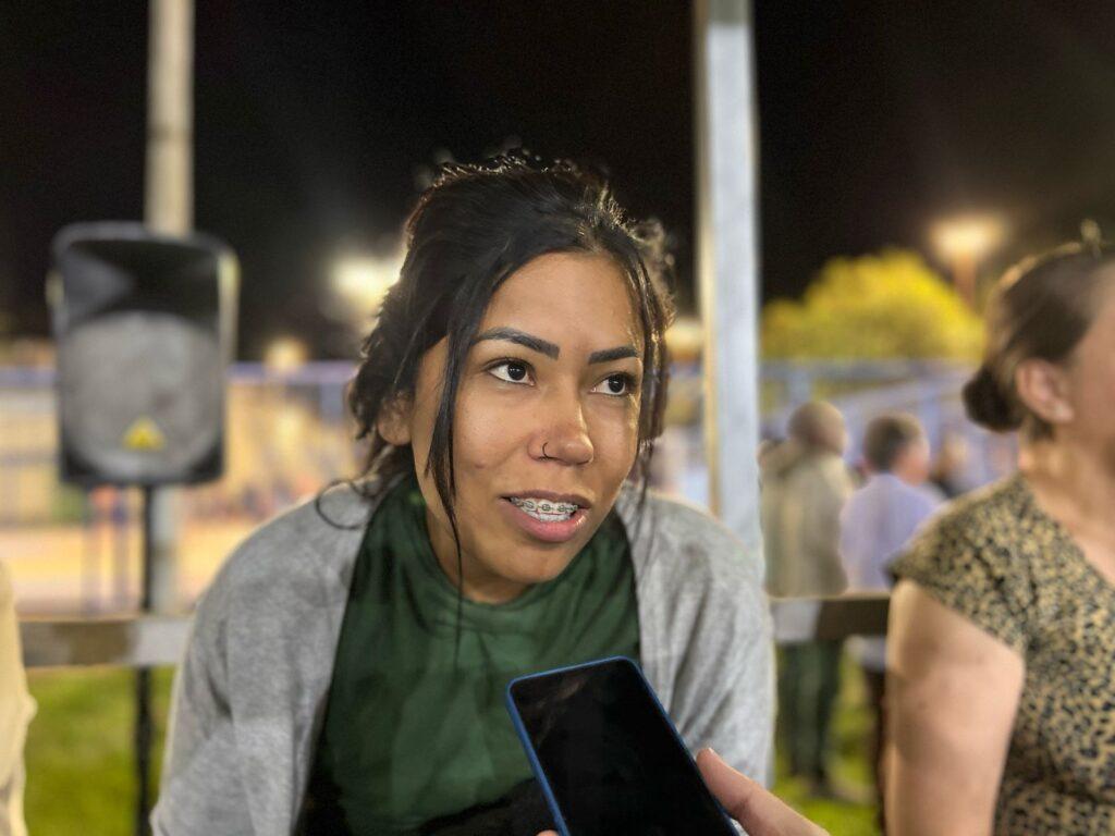 Prefeitura entrega arena esportiva com grama sintética no Coophatrabalho. Prefeitura entrega arena esportiva com grama sintética no Coophatrabalho.