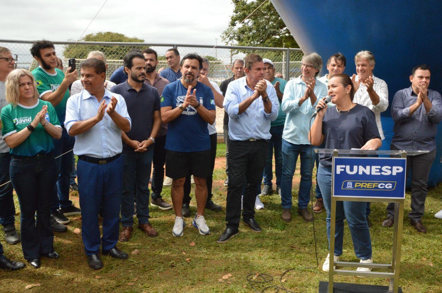 A prefeita de Campo Grande Adriane Lopes anuncia força tarefa de tapa-buraco e R$ 21 milhões para retomada de escolas na Capital. A prefeita de Campo Grande Adriane Lopes anuncia força tarefa de tapa-buraco e R$ 21 milhões para retomada de escolas na Capital.