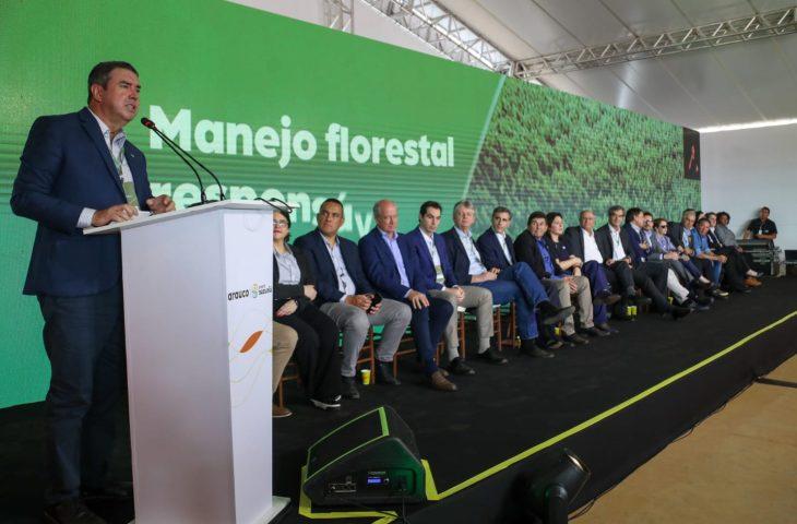 Com ambiente positivo em MS, fábrica de celulose vai gerar 14 mil empregos e levar ‘boom’ econômico a Inocência. Com ambiente positivo em MS, fábrica de celulose vai gerar 14 mil empregos e levar ‘boom’ econômico a Inocência.