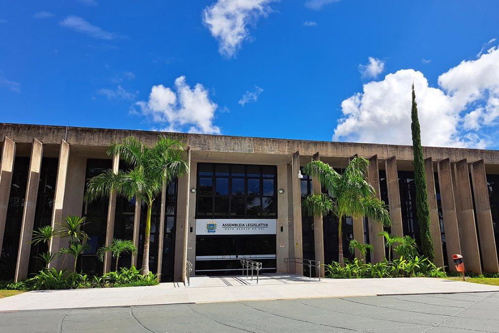 Declarado ponto facultativo no dia 2 de maio na ALEMS. Declarado ponto facultativo no dia 2 de maio na ALEMS.