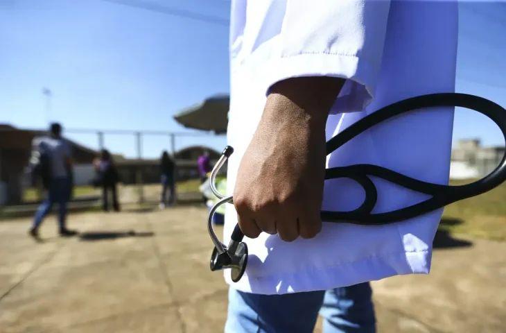 Governo de Mato Grosso do Sul destina R$ 36 milhões para reestruturação da Atenção Primária à Saúde. Governo de Mato Grosso do Sul destina R$ 36 milhões para reestruturação da Atenção Primária à Saúde.