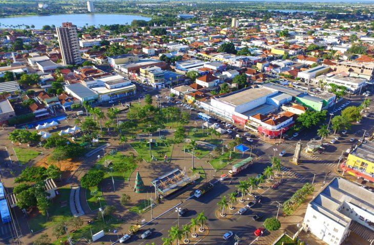 Governo de MS investirá mais de R$ 417 milhões para pavimentar rodovias em Três Lagoas e Ponta Porã. Governo de MS investirá mais de R$ 417 milhões para pavimentar rodovias em Três Lagoas e Ponta Porã.