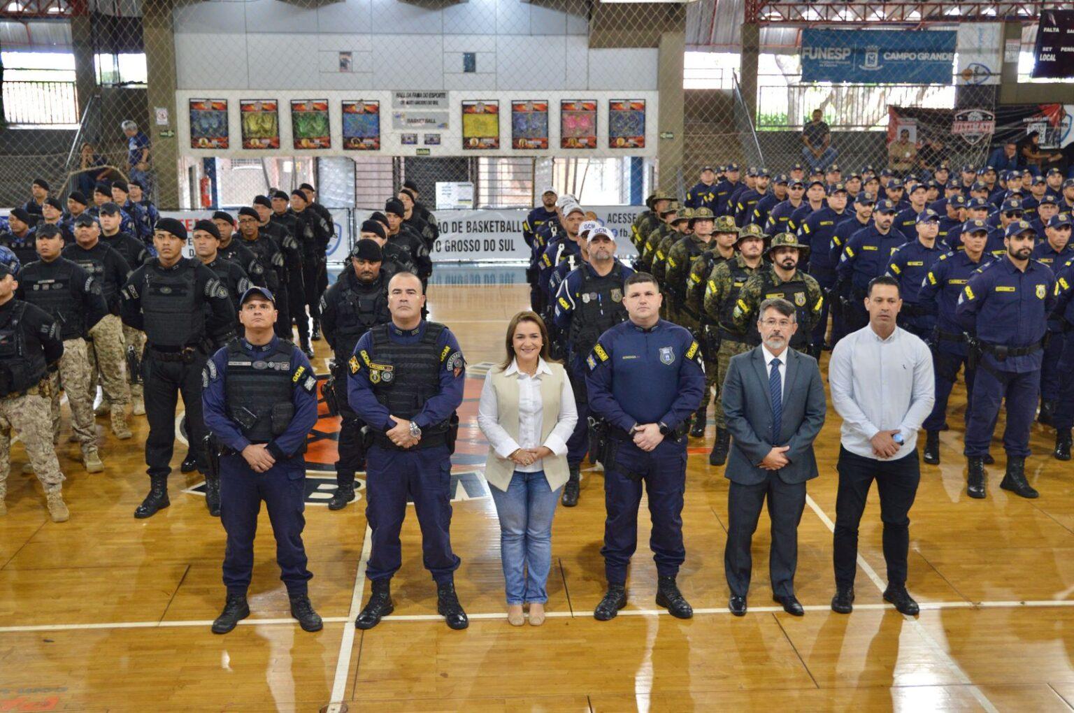 Prefeita Adriane Lopes de Campo Grande investe em qualificação da Guarda Civil Metropolitana com novos cursos e armamentos. Prefeita Adriane Lopes de Campo Grande investe em qualificação da Guarda Civil Metropolitana com novos cursos e armamentos.