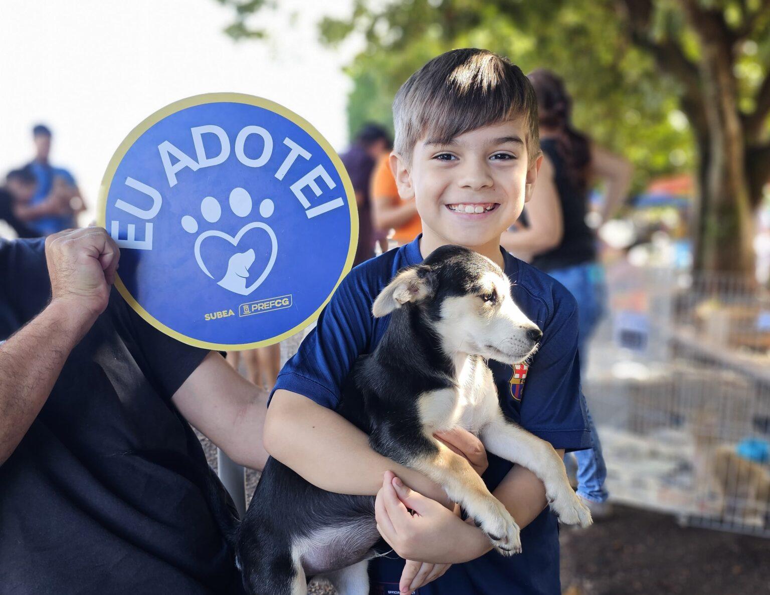 Subea realiza ação de doação de animais adultos neste domingo na praça da Bolívia.