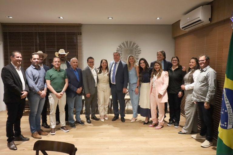 Eldorado apresenta projetos ao Governo para levar asfalto e drenagem a vários bairros da cidade.