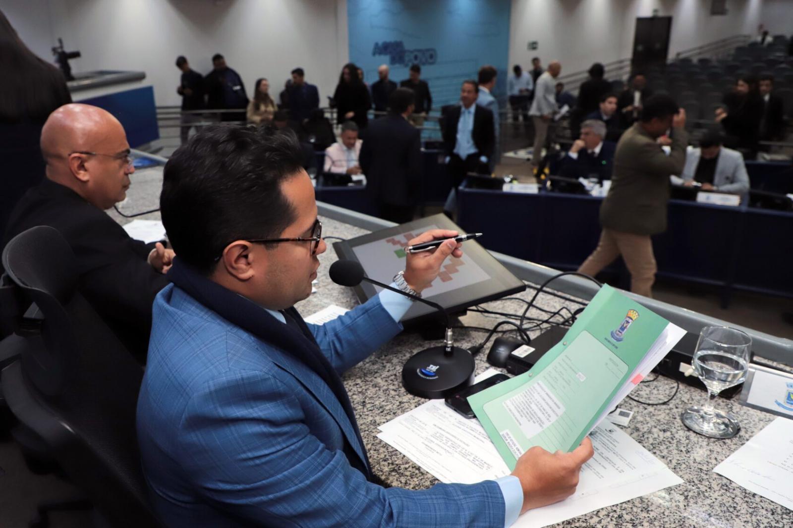 Aprovado novo Refis, com emenda dos vereadores que amplia desconto para contribuintes.