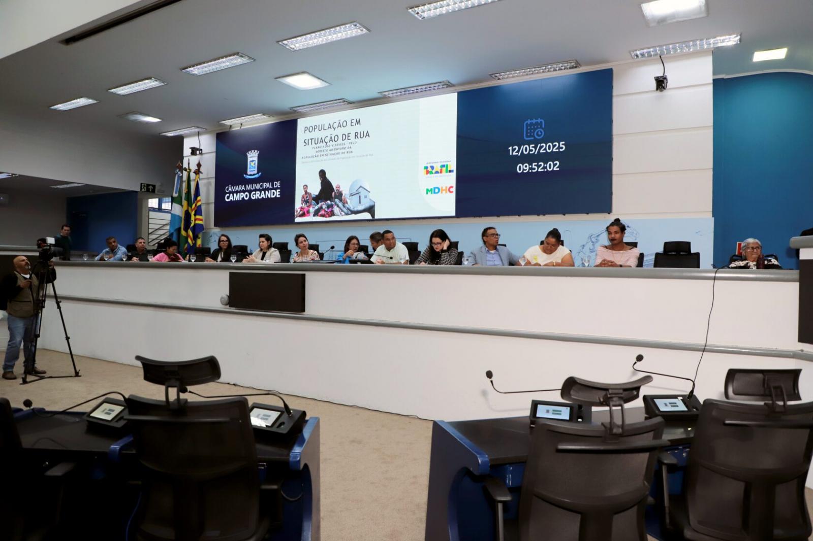 Audiência na Câmara viabiliza adesão de Campo Grande a plano nacional para pessoas em situação de rua.