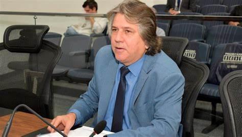 Delegado aposentado, Caravina diz que ‘não é fácil identificar fraudes’ milionárias. Delegado aposentado, Caravina diz que ‘não é fácil identificar fraudes’ milionárias.