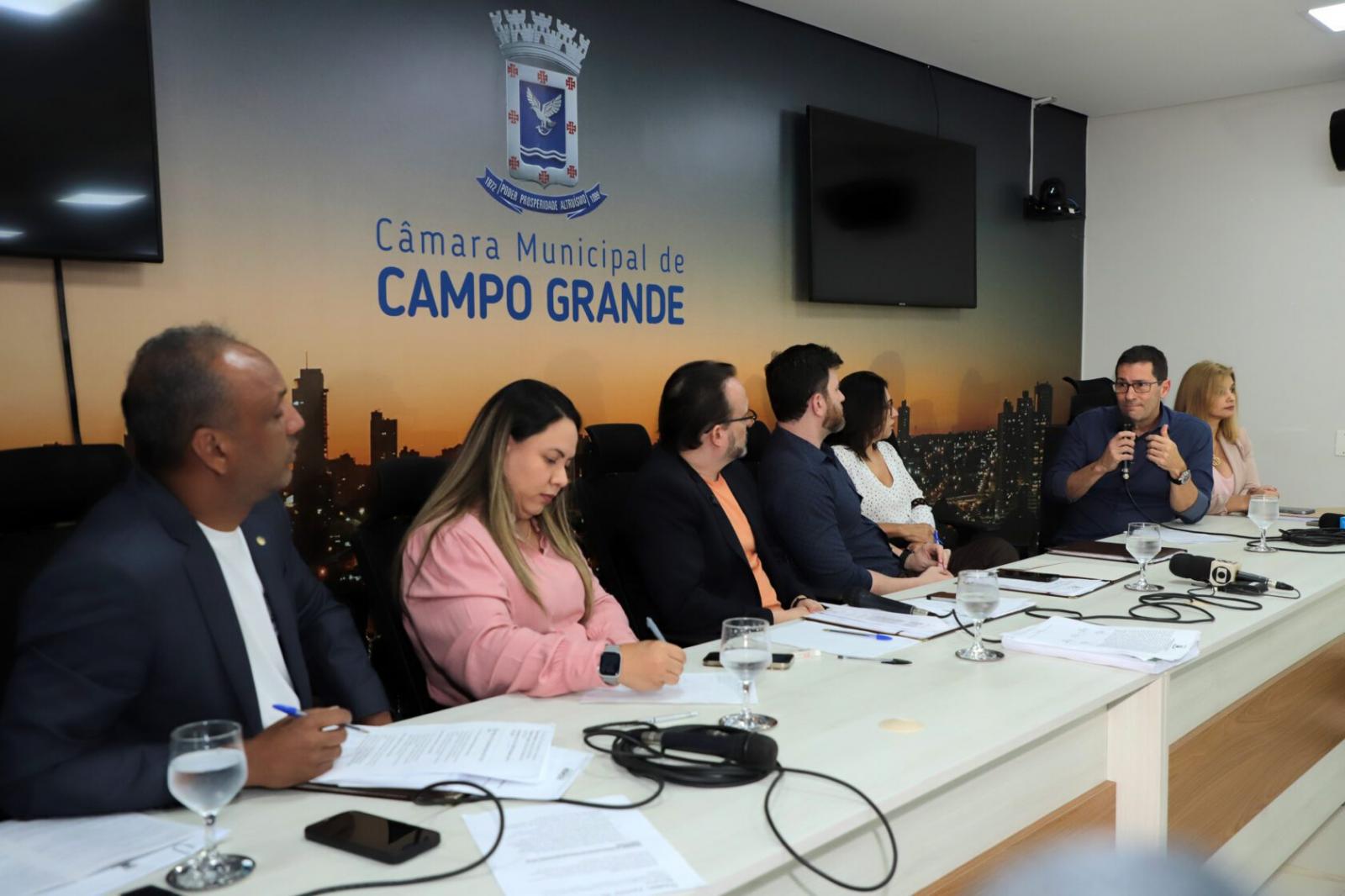 Ex-prestador de serviços do Consórcio Guaicurus, Janine nega superlotação de ônibus
