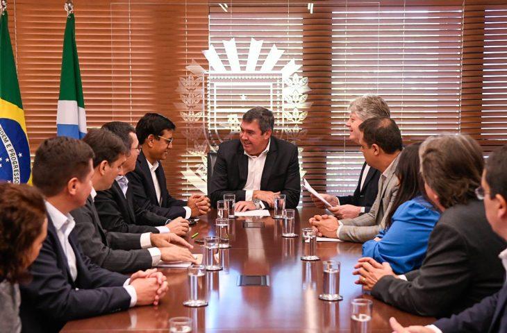 Incentivo do Governo de MS viabiliza investimento de R$ 16 bilhões em nova fábrica de celulose no Estado. Incentivo do Governo de MS viabiliza investimento de R$ 16 bilhões em nova fábrica de celulose no Estado.