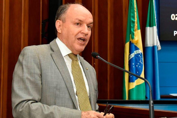 O deputado estadual Junior Mochi (MDB) vai à tribuna da Alems e critica leilão com CCR MSVia como única interessada.  O deputado estadual Junior Mochi (MDB) vai à tribuna da Alems e critica leilão com CCR MSVia como única interessada.