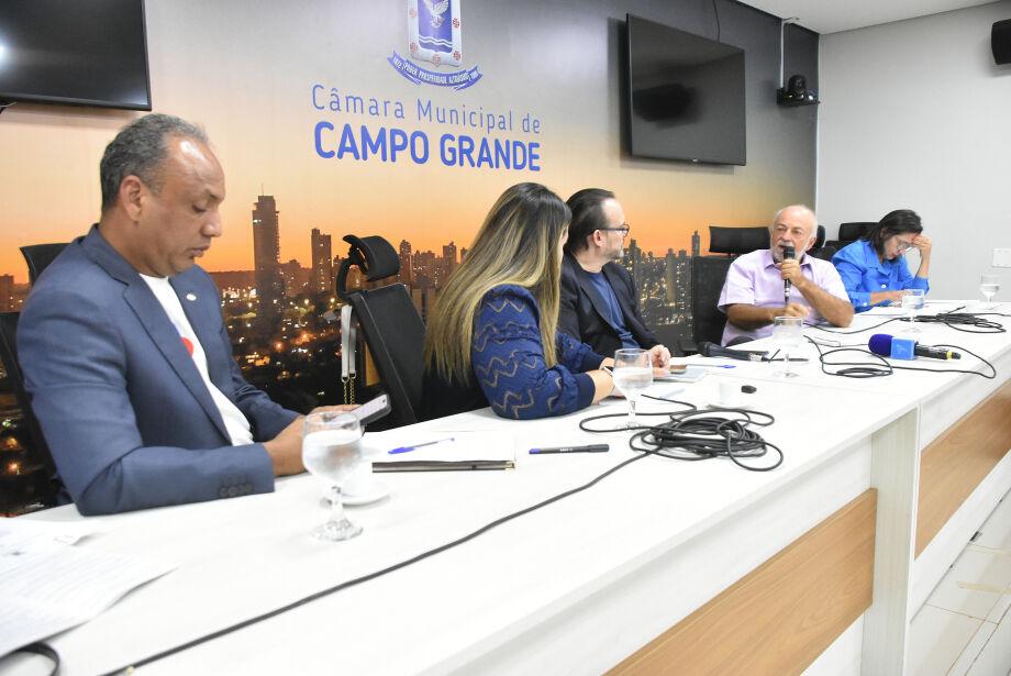 Para fiscal, aumento de tarifa é solução para melhorar o transporte público de Campo Grande-MS. Para fiscal, aumento de tarifa é solução para melhorar o transporte público de Campo Grande-MS.