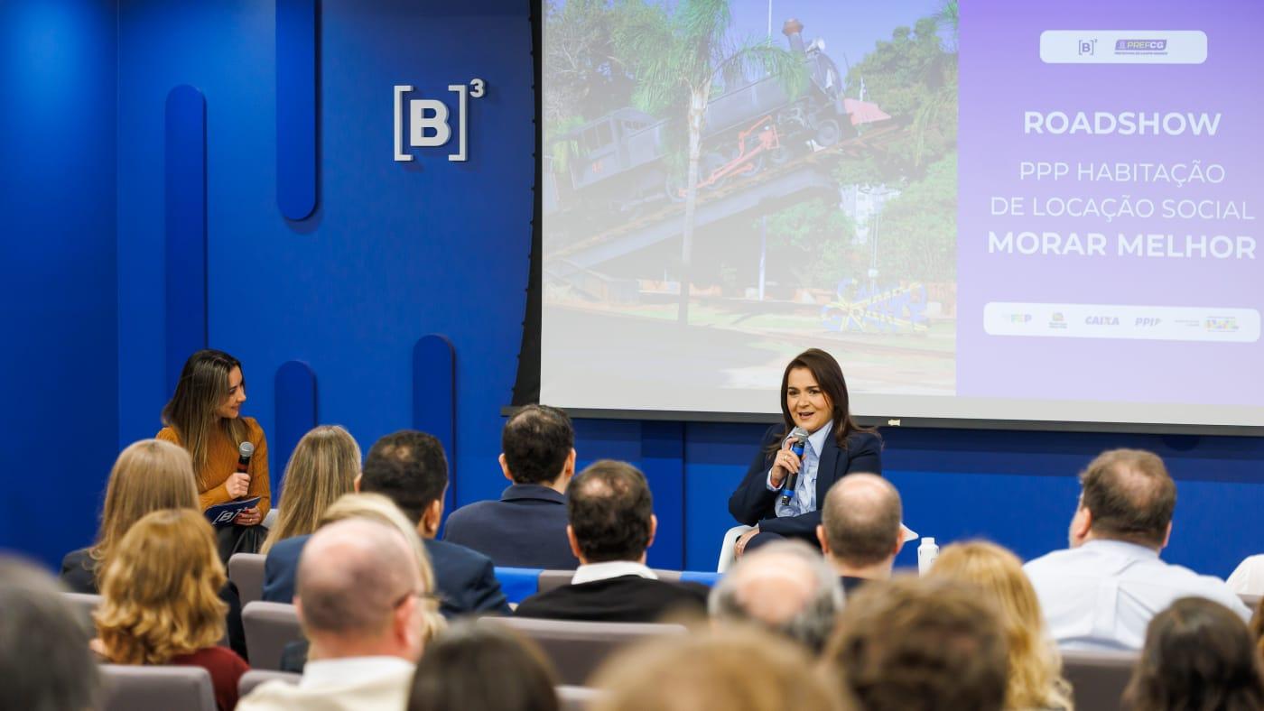 Prefeita Adriane apresenta em SP projeto inovador para ampliar acesso a 1,2 mil famílias na habitação social em Campo Grande.