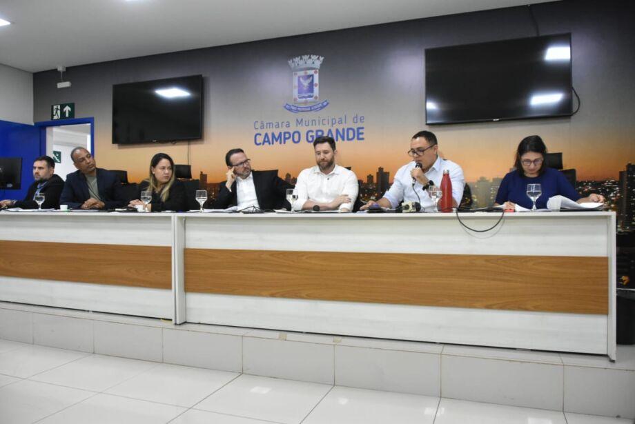 Prefeitura Municipal de Campo Grande investiga repasse de R$ 20 milhões entre Consórcio e empresa fora do contrato. Prefeitura Municipal de Campo Grande investiga repasse de R$ 20 milhões entre Consórcio e empresa fora do contrato.