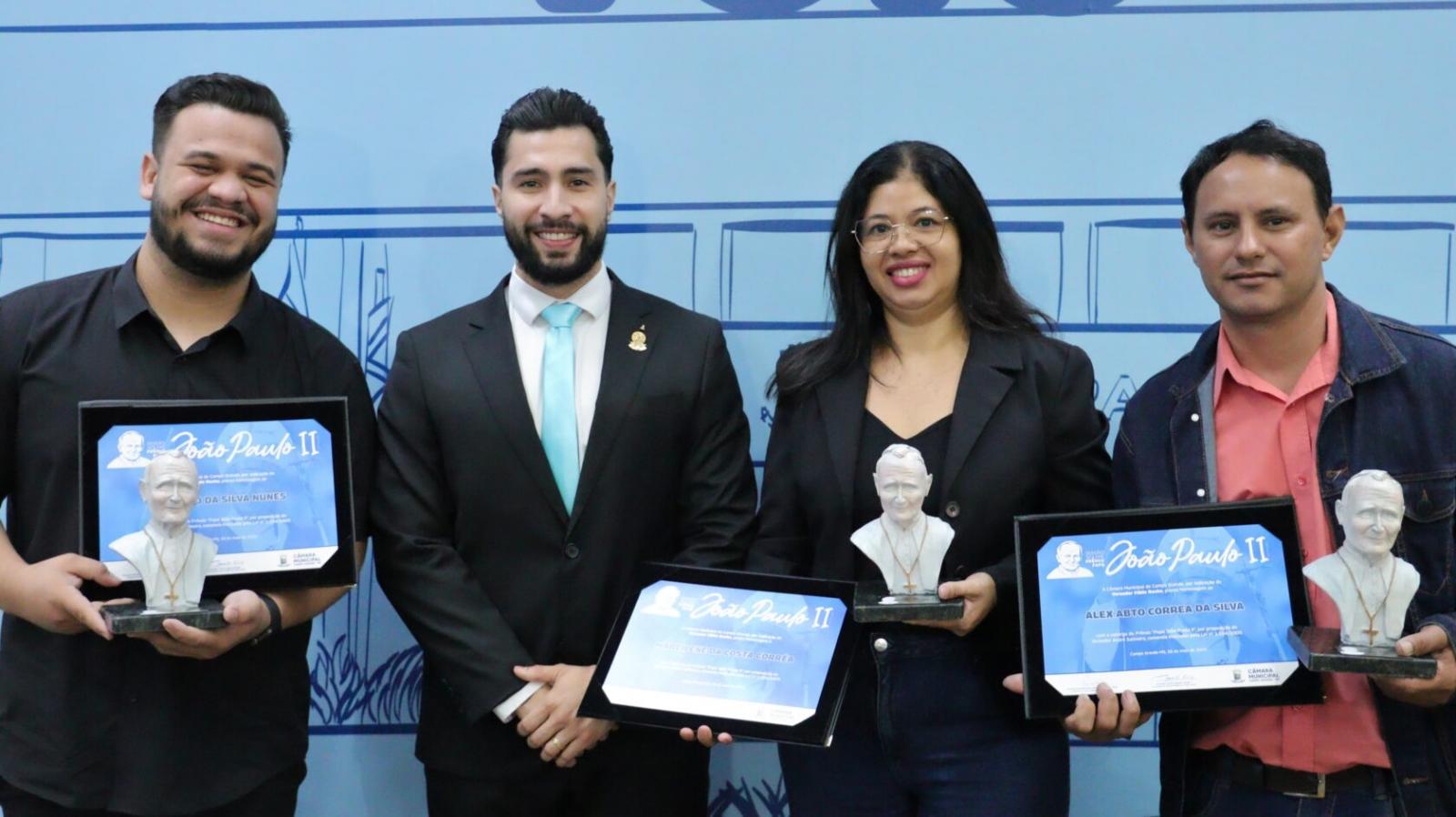Vereador Fábio Rocha participa de homenagem a lideranças religiosas com o Prêmio Papa João Paulo II.
