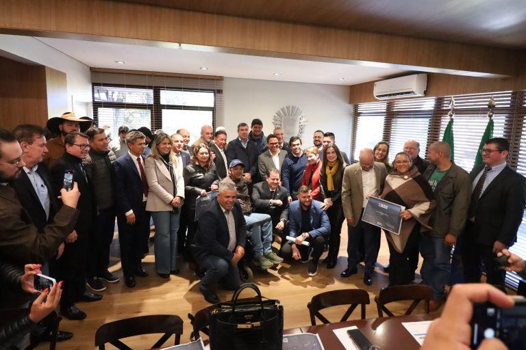 Sidrolândia apresenta projetos de infraestrutura urbana e implantação do anel rodoviário. Sidrolândia apresenta projetos de infraestrutura urbana e implantação do anel rodoviário.