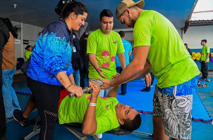 Crianças e jovens vivenciam o paradesporto pela primeira vez no Festival Paralímpico em MS. Crianças e jovens vivenciam o paradesporto pela primeira vez no Festival Paralímpico em MS.