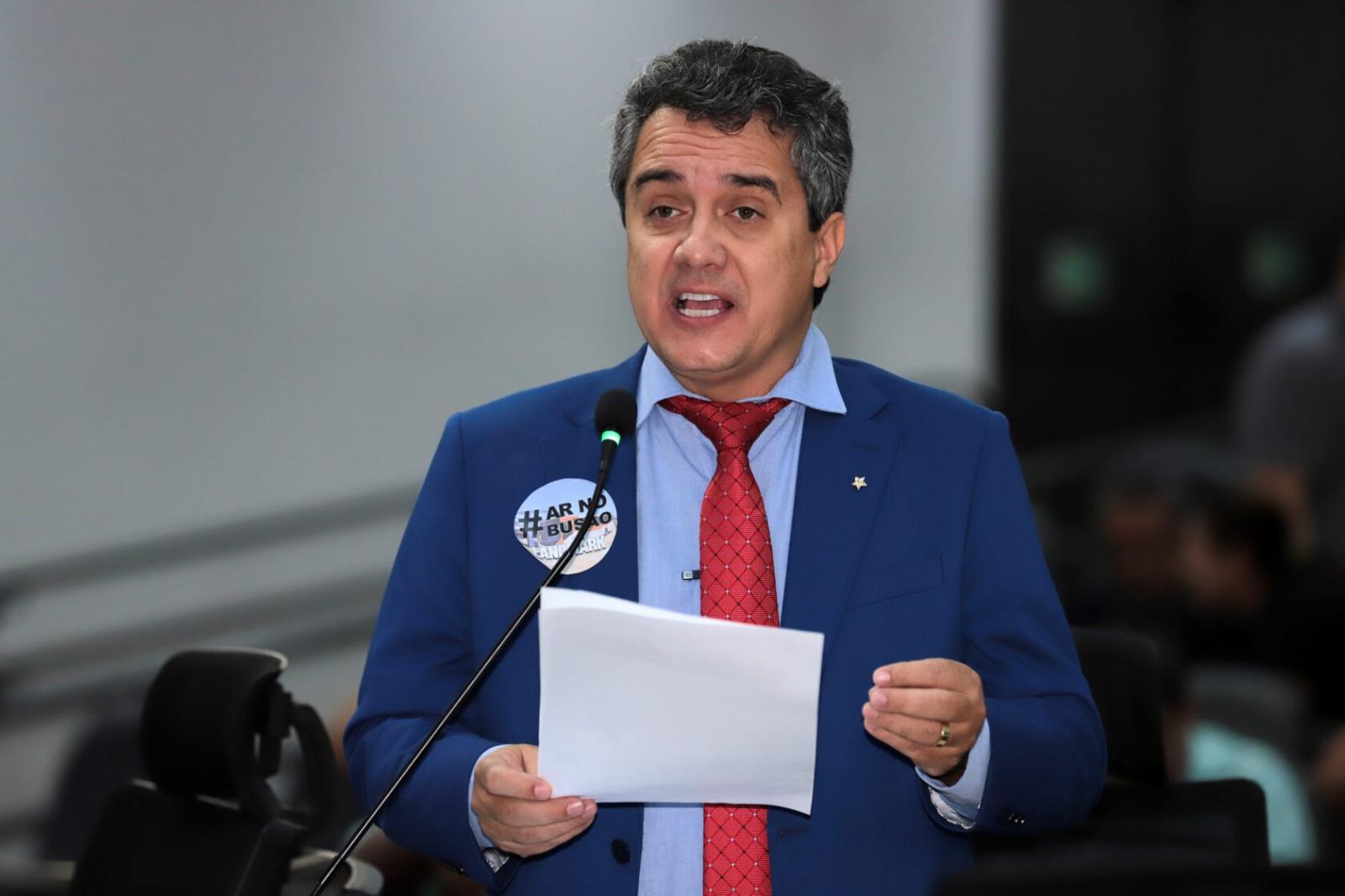 Landmark protocola ofício cobrando explicações sobre ambulâncias do Samu paradas na Sesau.