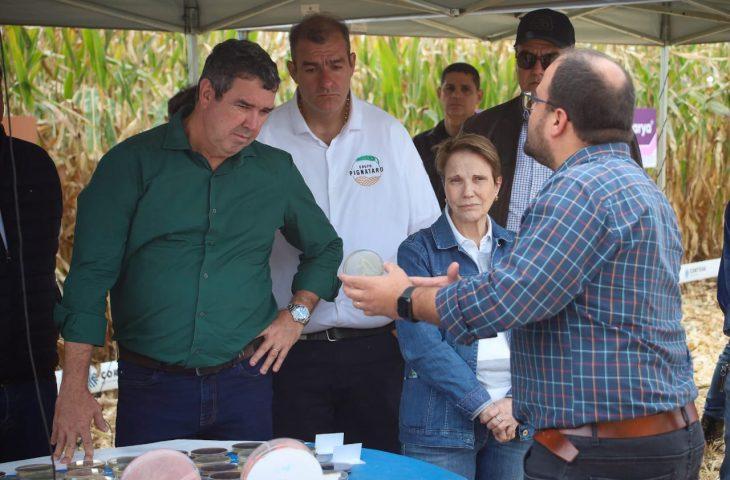 O Governador Eduardo Riedel de MS discute novas tecnologias e modelos para impulsionar produção de milho. O Governador Eduardo Riedel de MS discute novas tecnologias e modelos para impulsionar produção de milho.