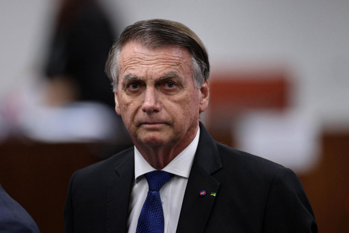Apoiadores do ex presidente Jair Messias Bolsonaro realizam ‘adesivaço’ pedindo ‘Fora Moraes’ em Campo Grande. Apoiadores do ex presidente Jair Messias Bolsonaro realizam ‘adesivaço’ pedindo ‘Fora Moraes’ em Campo Grande.