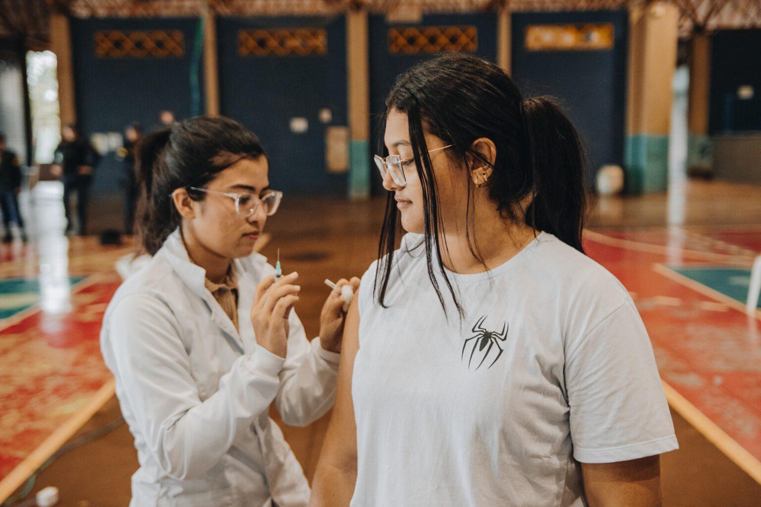 Com plantão durante o final de semana, acesso à vacina da gripe é facilitado.
