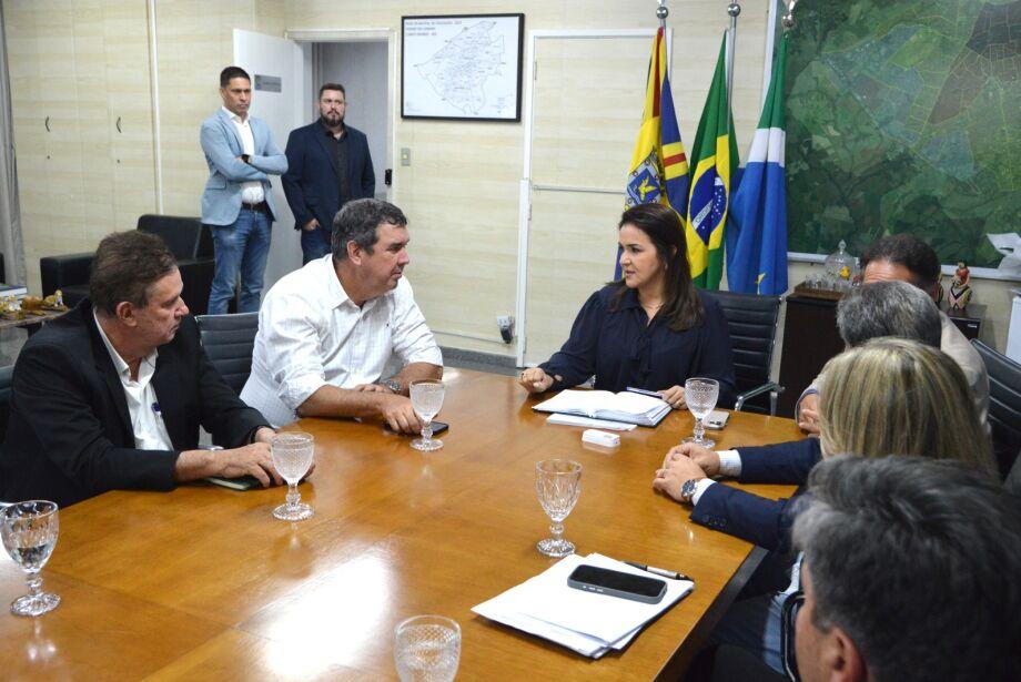 Governador que está prestes a se filiar no partido do  PP, Eduardo Riedel faz visita institucional a prefeita  Adriane Lopes de Campo Grande. Governador que está prestes a se filiar no partido do  PP, Eduardo Riedel faz visita institucional a prefeita  Adriane Lopes de Campo Grande.